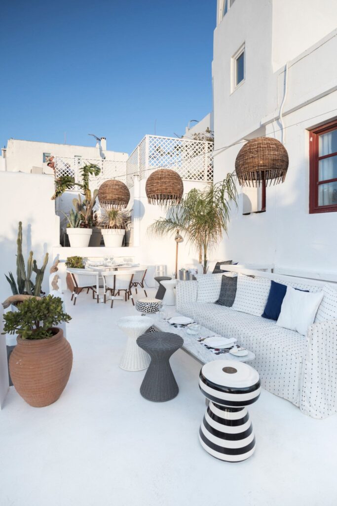 interni mykonos bar restaurant